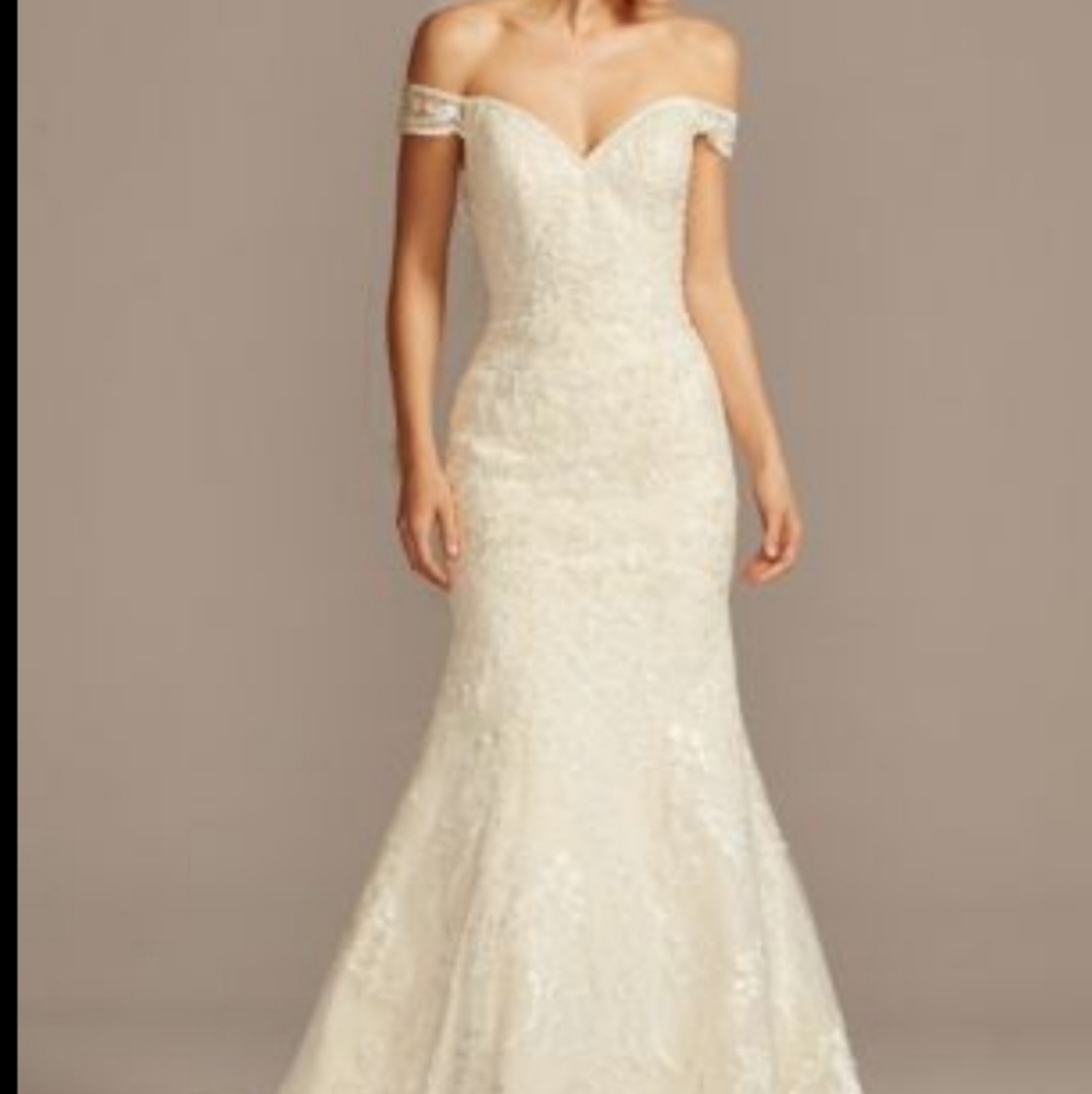 Brand New Oleg Cassini Wedding Dress